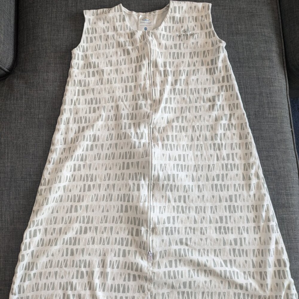 Halo Sleep Sack XL 18-24 Months - TOG 0.5 - Grey Squares and Triangles
